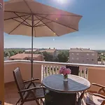 Apartman 2 Bedroom Amazing In Póla