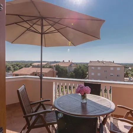 Apartamento 2 Bedroom Amazing In Pula