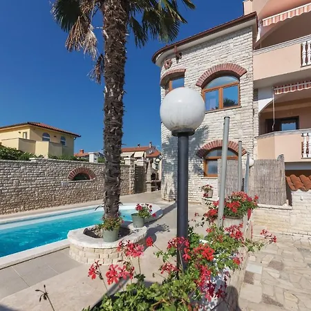 Apartment 2 Bedroom Amazing In